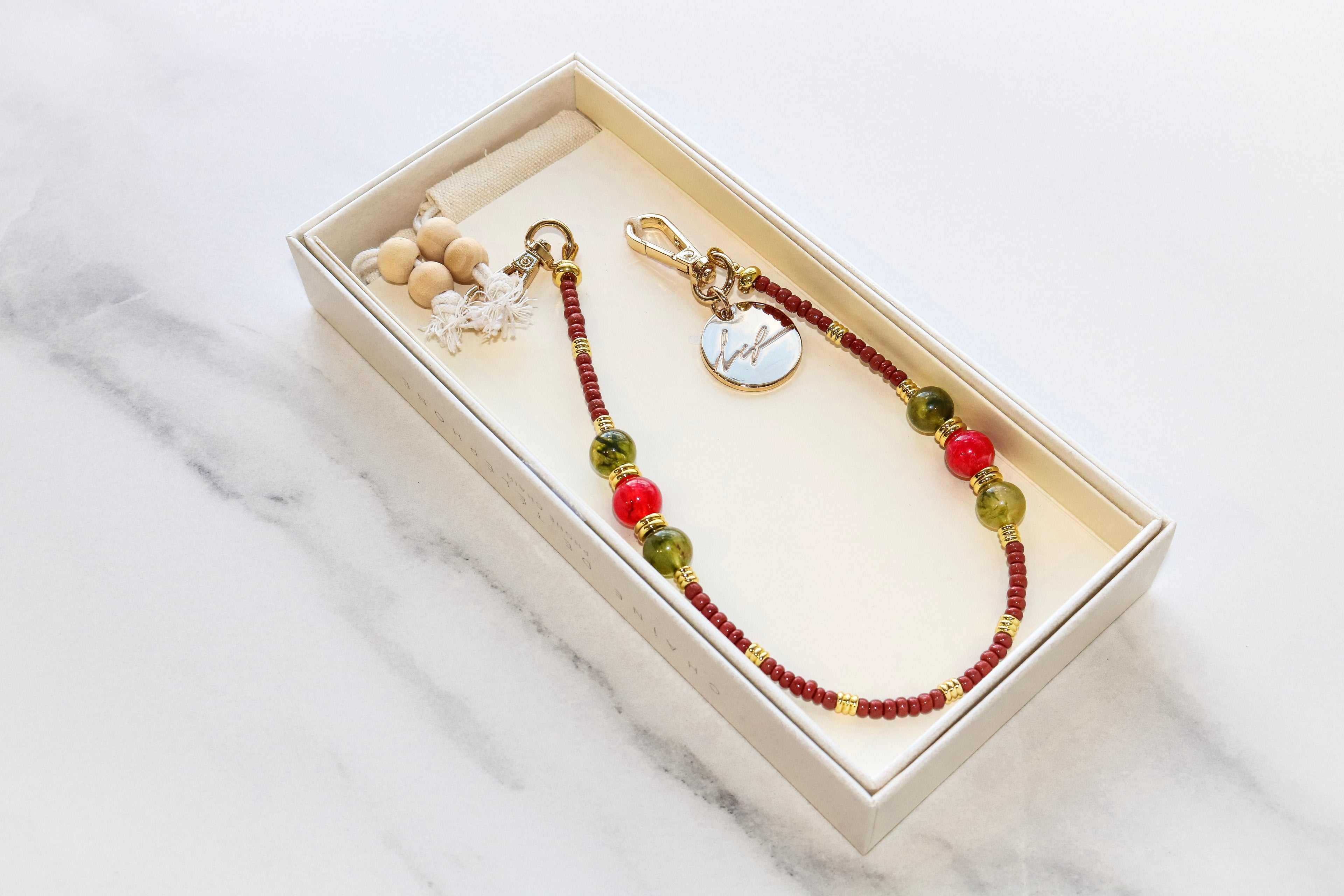 Iris Brown Short Chain