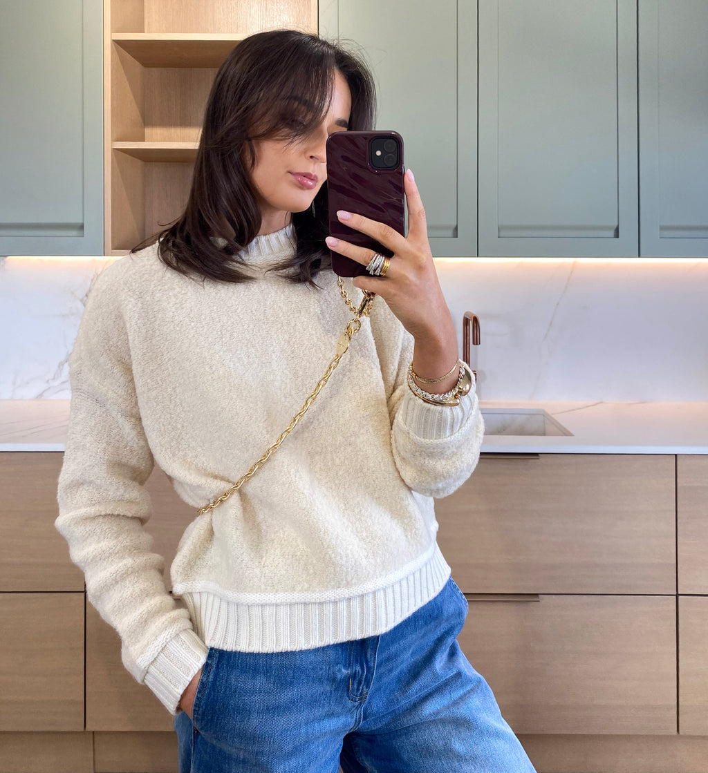 Pia Gold Phone Chain